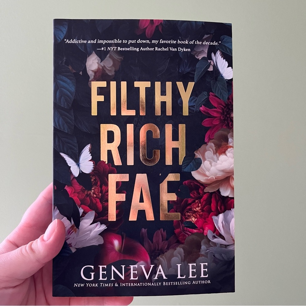Filthy Rich Fae by Geneva Lee | Bboktok Romance Book with Sprayed Edges